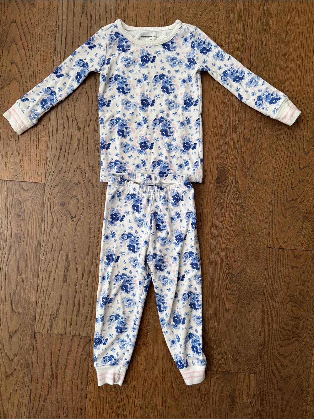 Janie and Jack White Floral Long-Sleeve Pajama Set with Blue Print 2T